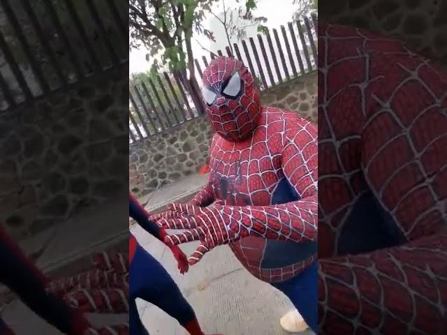 ¿A cuál contrato? #spidermangordo #comedia #pakitoquetzalcoatl #humor #sketch #capulina #risas