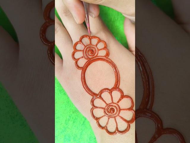 New & Amazing Back Hand Mehndi Design