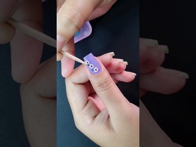 Floral nail Art #nailart #nailartdesignsathomewithouttools