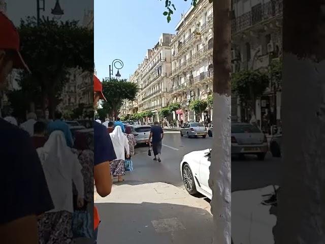 جولة في شوارع الجزائر العاصمةla grande poste Alger