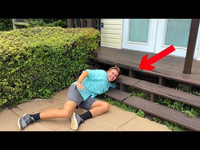 WHAT WAS LIVING UNDERNEATH MY HOUSE ?! WE CAUGHT IT !