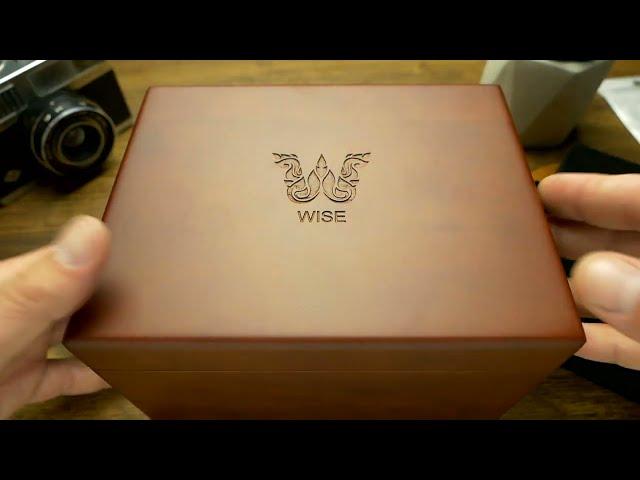 The BEST "True" GMT under $1.000 from Grand Seiko of Microbrands - Wise ADX unboxing