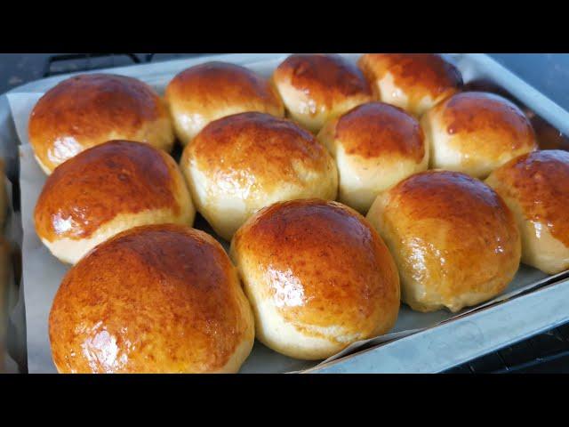 The most delicious Homemade banana buns bread / banana bun