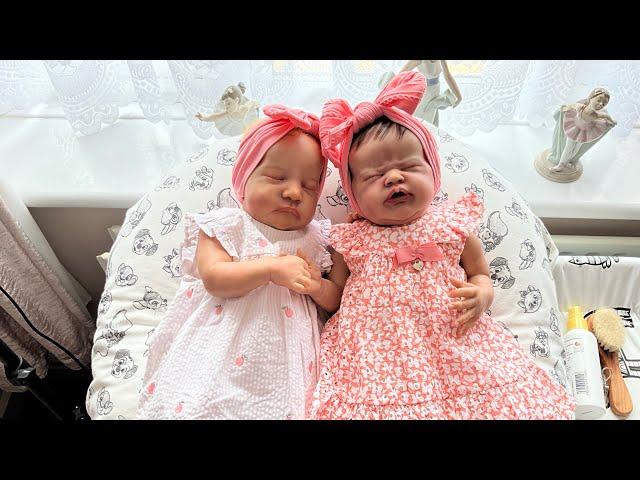 Thought I’d change the lovely Vivian and Eleanor #reborns #rebornlife #rebornlover