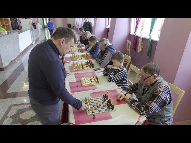 Нурлатцы сыграли в шахматы с мастером спорта международного класса