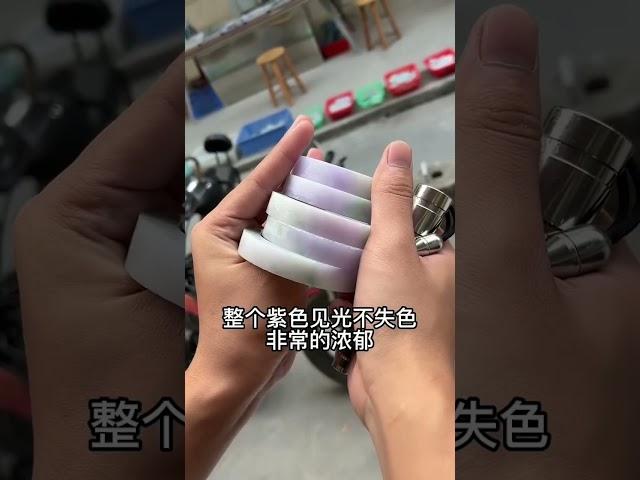 几千品质的春带彩翡翠手镯，这回安排上了！3