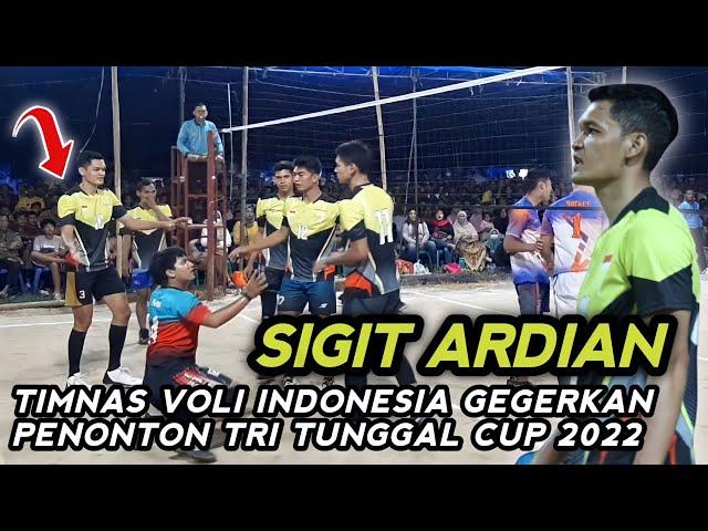 TIMNAS VOLI INDONESIA SIGIT ARDIAN GEGERKAN PENONTON TRI TUNGGAL CUP 2022