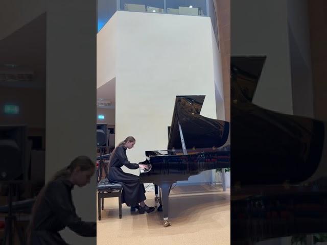 Камила Умалатова - А.Скрябин "Прелюдия ми-бемоль минор 14, op. 11."