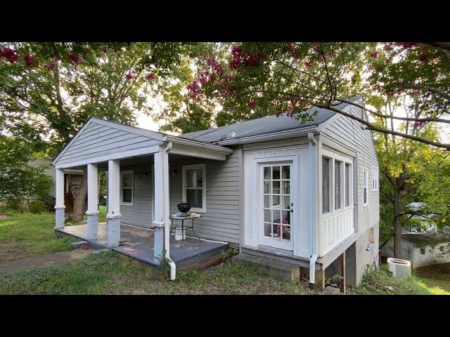 MY FIRST HOME // HANDRAIL UPGRADE // QUICK VIDEO! - Ep. 4