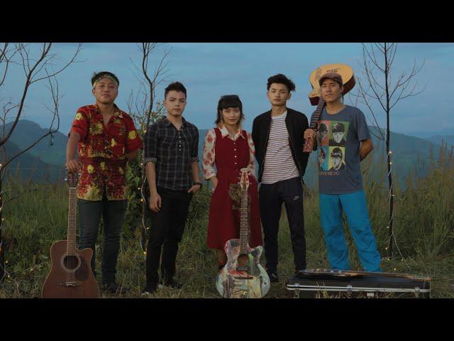 Cassettes - E Khai (Official Music Video)