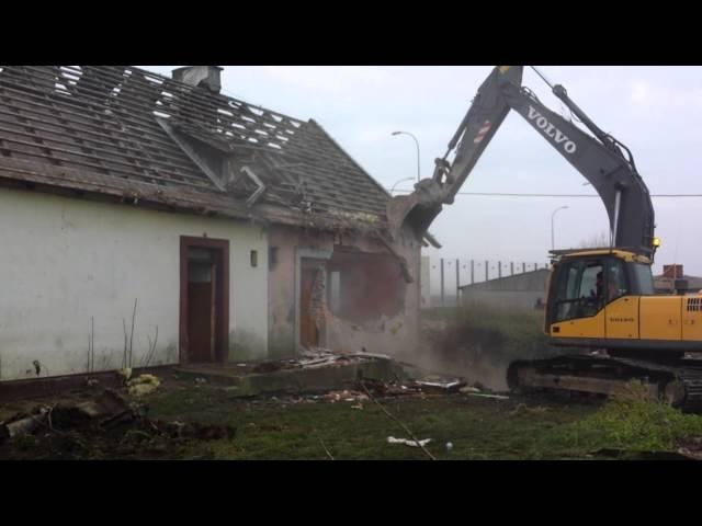 Stare Babki znikną powierzchni ziemi. Trwa wyburzanie budynków