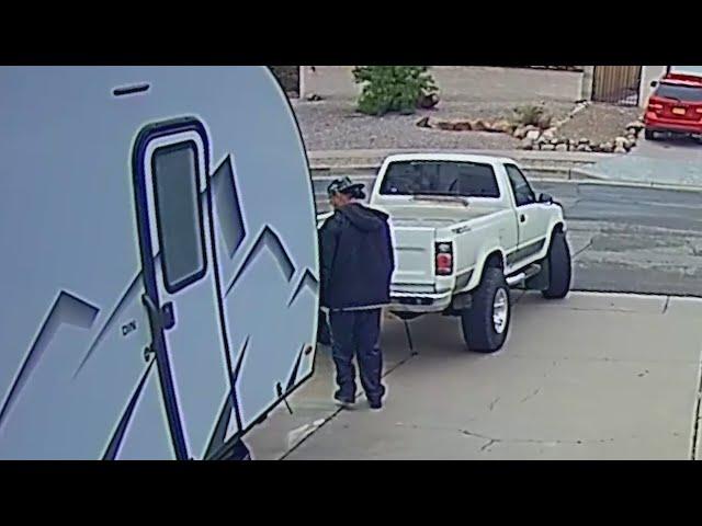 VIDEO: Thieves steal travel trailer from driveway of northeast Albuquerque home