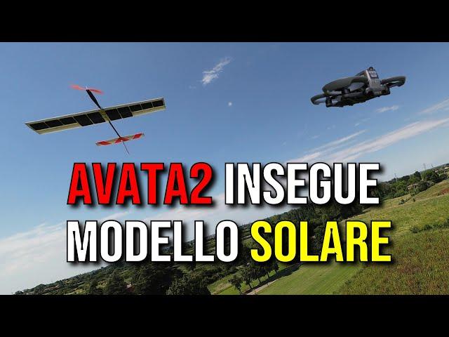 DJI AVATA2 INSEGUE aeromodello alimentato a PANNELLI SOLARI