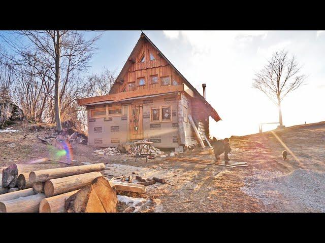 Bathroom Teak Flooring, Installing Windows,... / LOG CABIN Building (S4 Ep12)