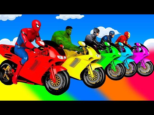 الأبطال الخارقين على القضبان دوامة قمع جسر ️‍SPIDER MAN!on Motorcycle in Spiral Bridge Stunt Rid