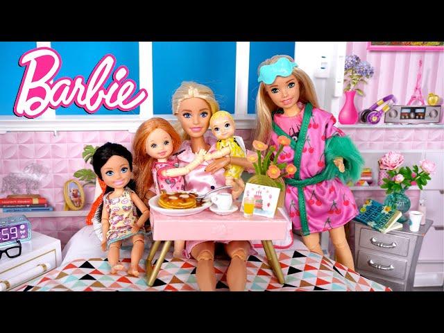 Rutina de Mañana con las Bebes de Barbie - Preparan Desayuno