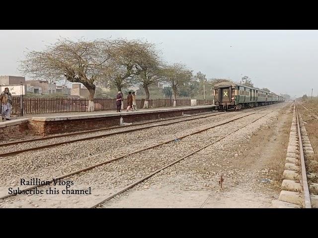 Bhalwal Railway Station | 17 UP ARRIVAL & DEPARTURE | COMPLETE VLOG |Raillion Vlogs