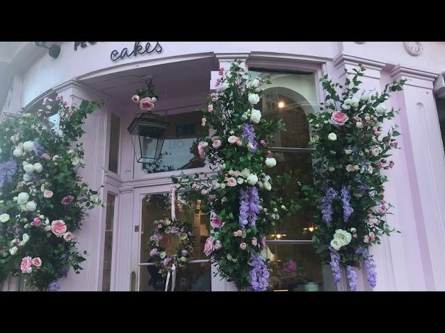 Pretty Peggy Porschen - cakes and cupcakes near London’s Sloan Square