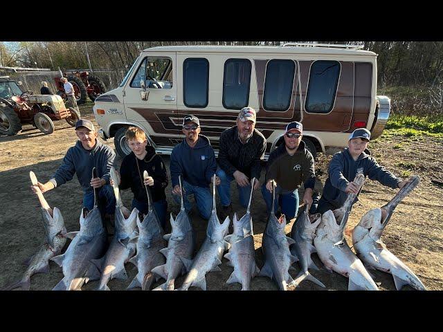 CATCHING BIG MISSOURI SPOONBILL ON THE OSAGE RIVER!!