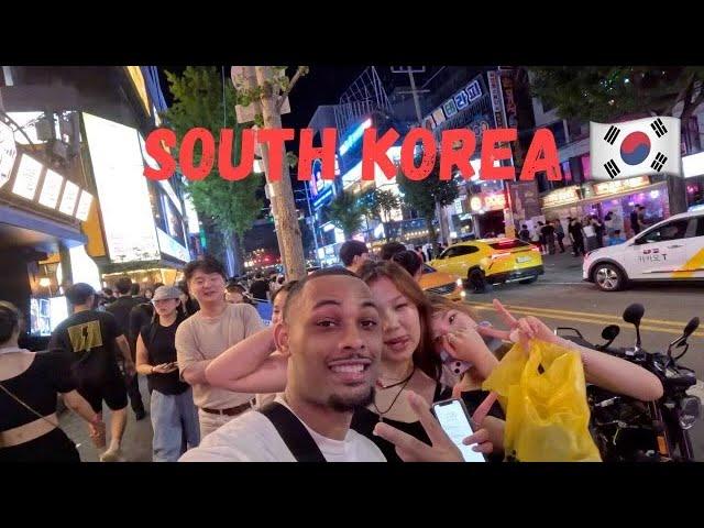 Meeting Korean Girls On Hongdae Street | Seoul, South Korea Nightlife 