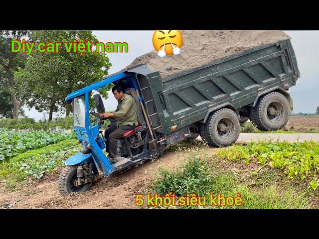 The workers and farmers carrying the LAND are very strong | land truck | excavator, hieu excavator