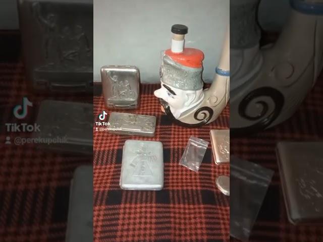 много антиквариата