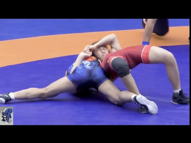 asian woman wrestling powerfull holld pin ベトナムの１０代の女子レスリング