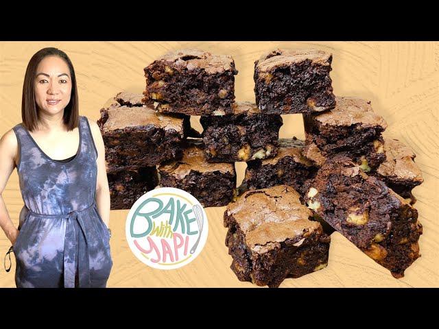 BEST HOMEMADE EXTRA FUDGY BROWNIES @BAKEWITHYAPI