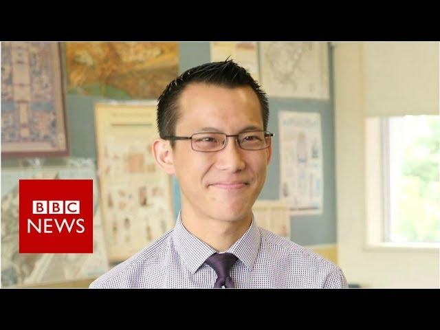 Eddie Woo: The maths teacher who became an online star - BBC News