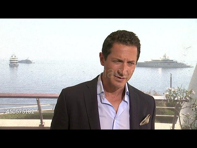 Sasha Roiz on being able to practice his French