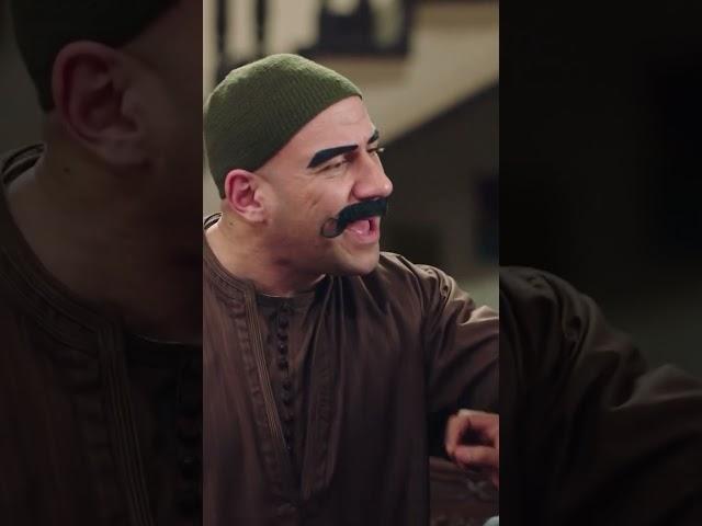 أيهم نسي نفسه مع الكبير وعايز شاورما تومية قليل  #الكبير_أوي8 #shorts Eps9