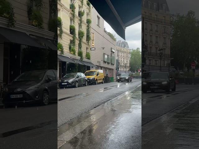 Париж Июнь минута из жизни снова ливни #путешествия #travel #париж #франция #rain #paris