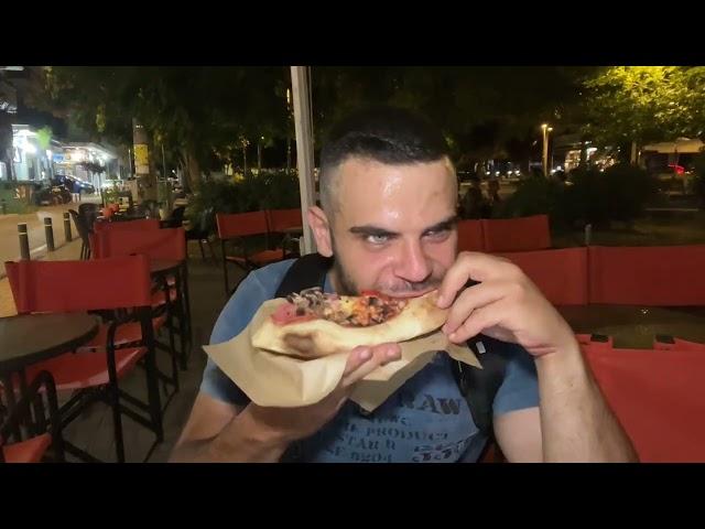 "PIZZAHOLICS" ΧΑΡΙΛΑΟΥ