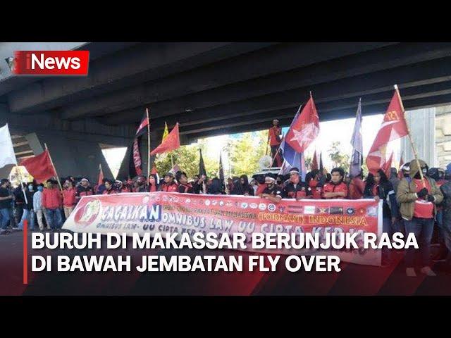 Ratusan Peserta Aksi Hari Buruh di Makassar Berunjuk Rasa di Bawah Jembatan Fly Over