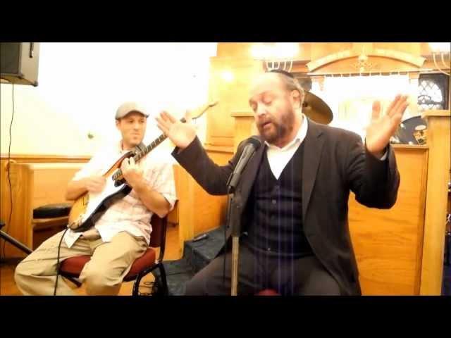 Yehuda Green Singing Rebbe Nachman Of Breslov's Niggun @ The Carelbach Shul - 2012
