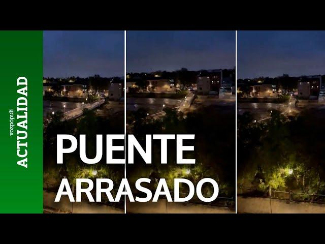 La Dana se lleva por delante un puente en Paiporta, Valencia