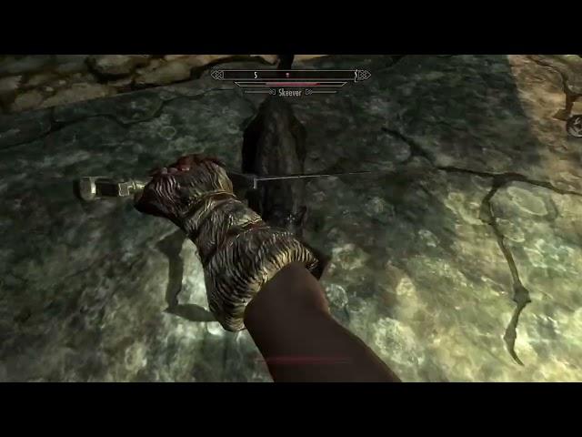 Let's Play The Elder Scrolls V Skyrim - #09 Looting the Höhle