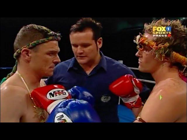 John Wayne Parr Vs Soren Monkongtong - Evolution Muay Thai 8