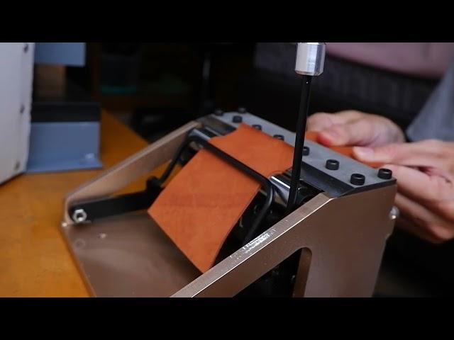 How to Split leather with Leather splitter machine. Druckle tool leather craft