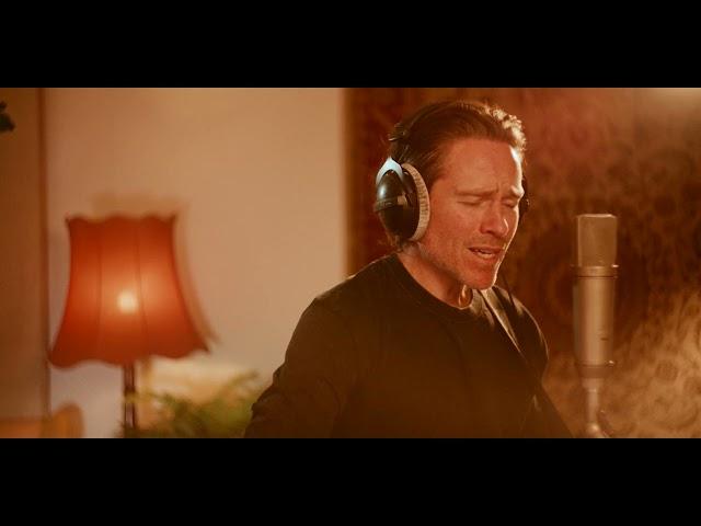 Mark Wilkinson - Movie Scene (Acoustic Performance)