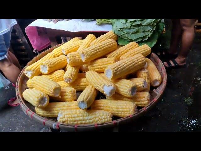 gala lang sa  Daraga Public Market #meat #fish #vegetables