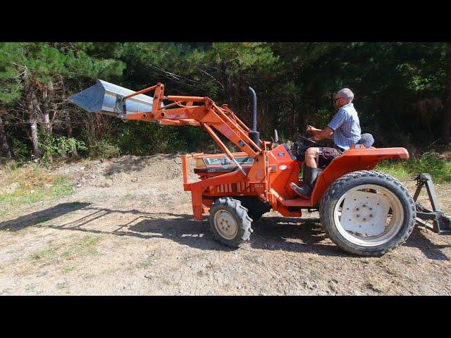 I scored a mini 4x4 tractor with loader for a bargain