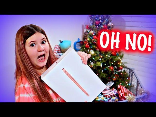 I GOT HER THE WRONG THING! | CHRISTMAS PRESENTS OPENING!