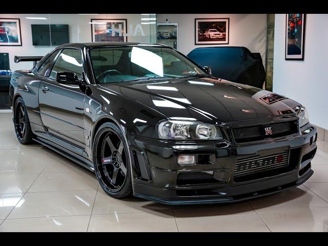 Nissan Skyline R34 GT-R V-SPEC II NUR (HJA179)