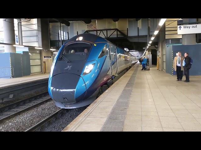 Transpennine Class 802 changes from Electric to Diesel then departs Manchester Victoria