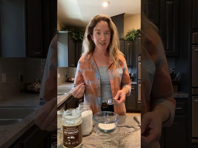 Quick Tip: Making an Exfoliating Coconut Sugar Scrub! Simple and easy!