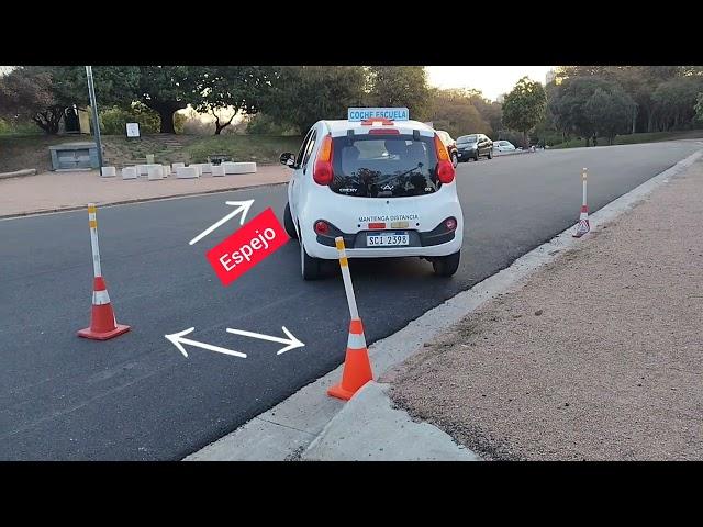 APRENDIENDO A ESTACIONAR EN 4 PASOS EN ACADEMIA DE CONDUCIR #INSTRUCTORUY.