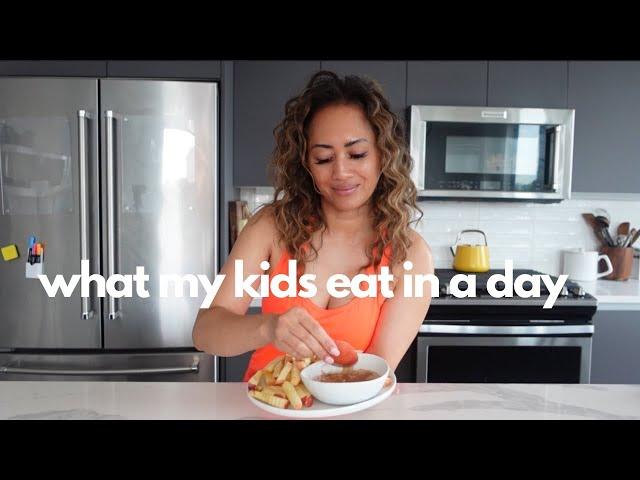 WHAT MY KIDS EAT IN A DAY | Granola Cereal, Teriyaki Wings, Pasta with Shrimp, Tomatoes + Spinach