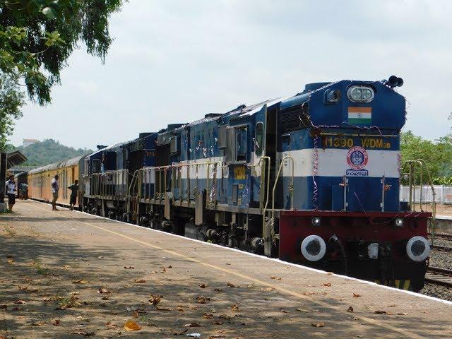 MUMBAI To GOA Full Journey in Tejas Express : India's First Luxurious High Speed Train