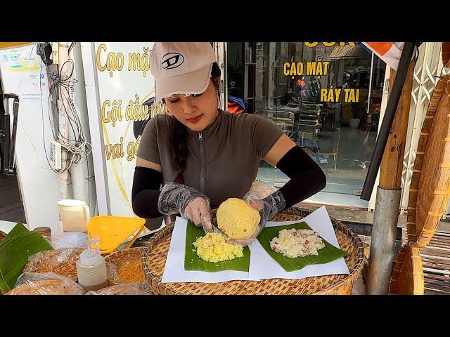 Only $0.6! Vietnamese Lady Selling Sticky Rice - Vietnamese Street Food